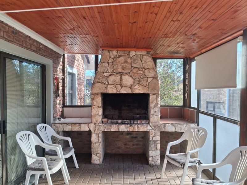 2 Bedroom Property for Sale in Stilbaai Wes Western Cape